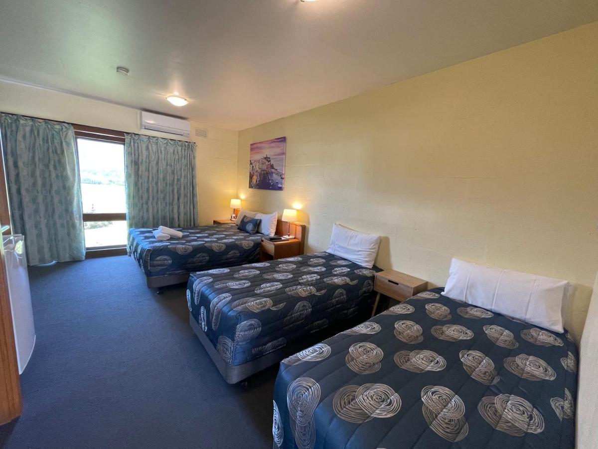 Mountain Creek Motel Bar & Restaurant Mount Beauty Esterno foto